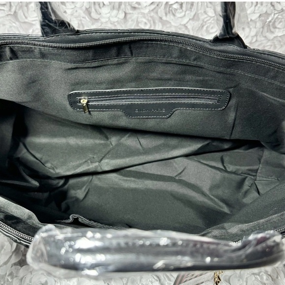 Gilda Paris NWT Black Quilted "G" Logo
Quilted Tote MSRP $199 - Picture 11 of 14